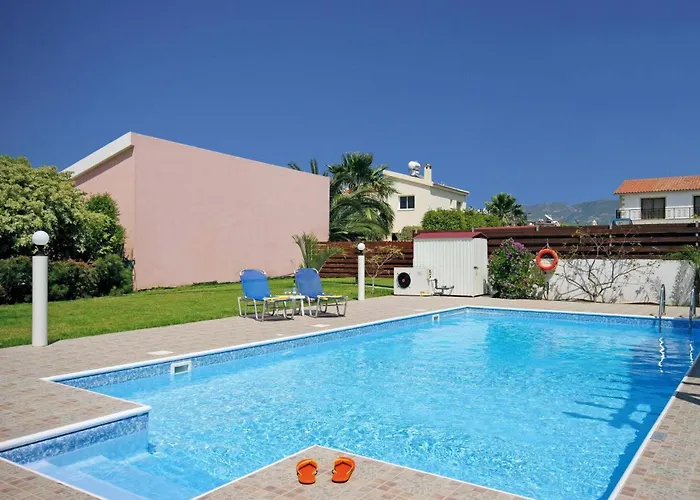 Coral Christina By * Πέγεια