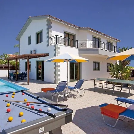 Villa Coral Christina By