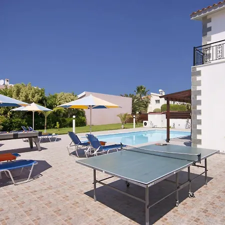 Coral Christina By Villa